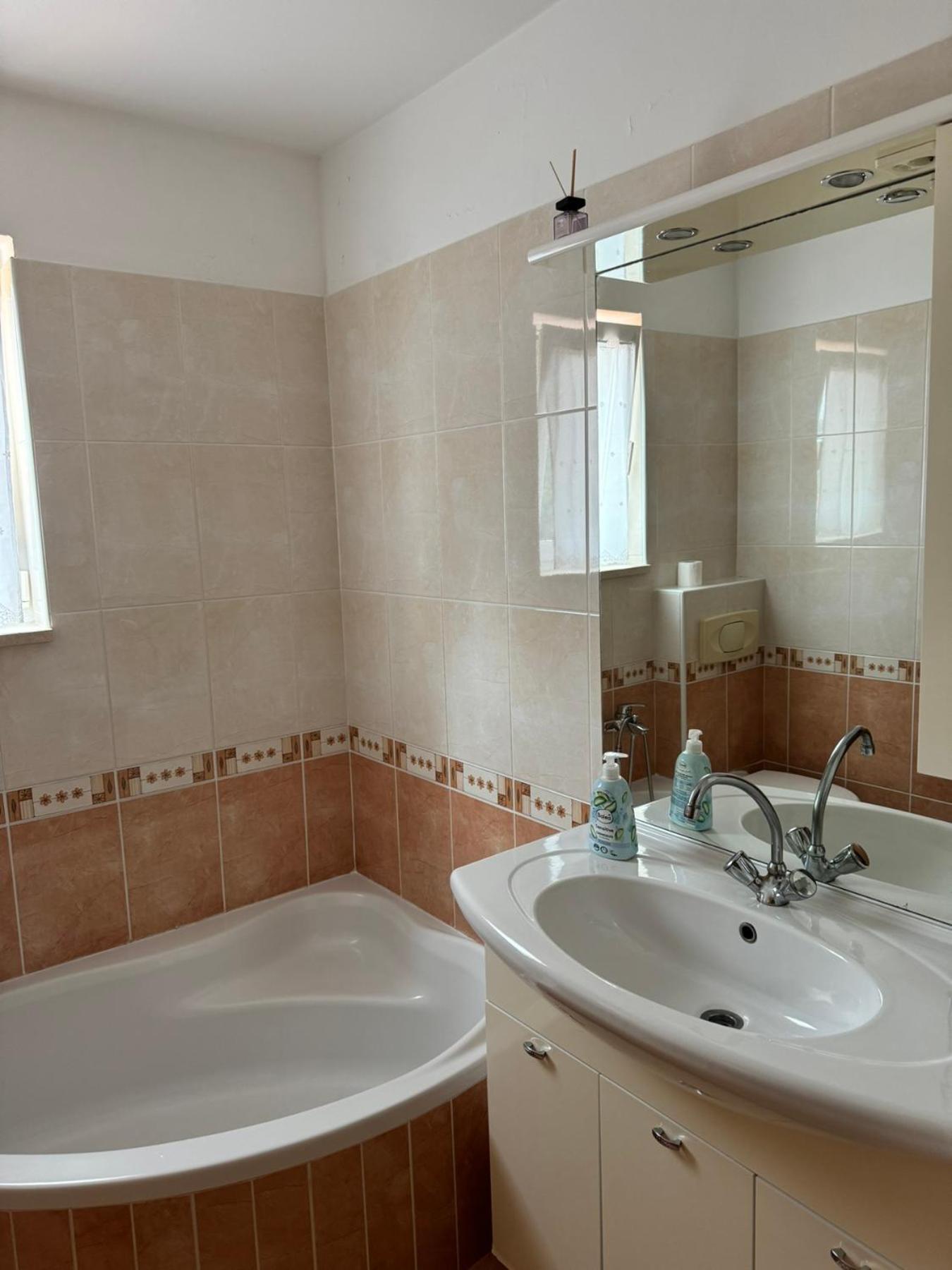 Apartments Dumicic Supetarska Draga Εξωτερικό φωτογραφία